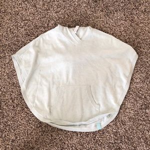 Ivivva poncho top